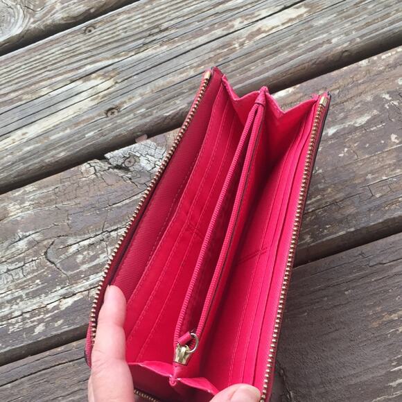 Vintage Coral and Khaki Tan Coach Large Wallet - Picture 2 of 5